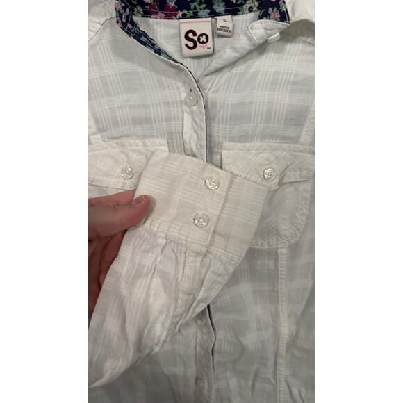 SO White Fitted Button Down Shirt 100% Cotton Juniors Size Small Long Sleeves - Picture 3 of 7